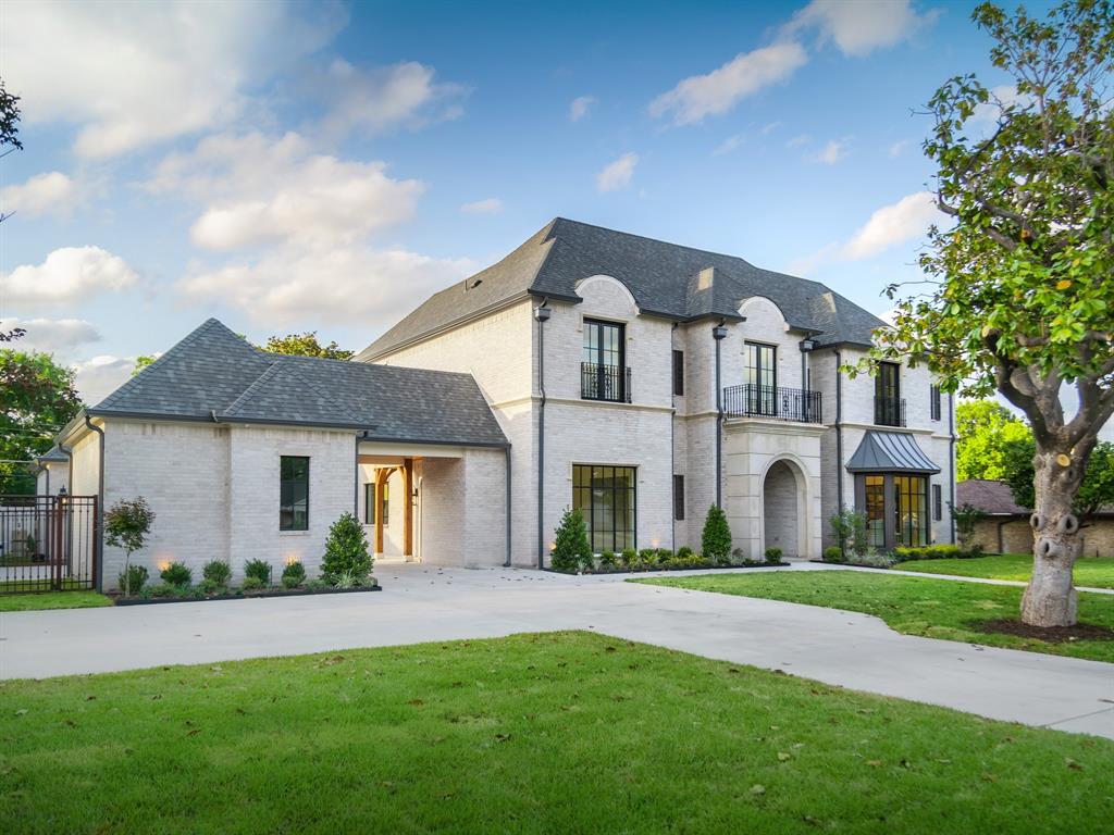 4633 Willow Lane