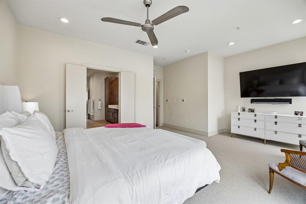Newton Twnhms 4140 - Residential