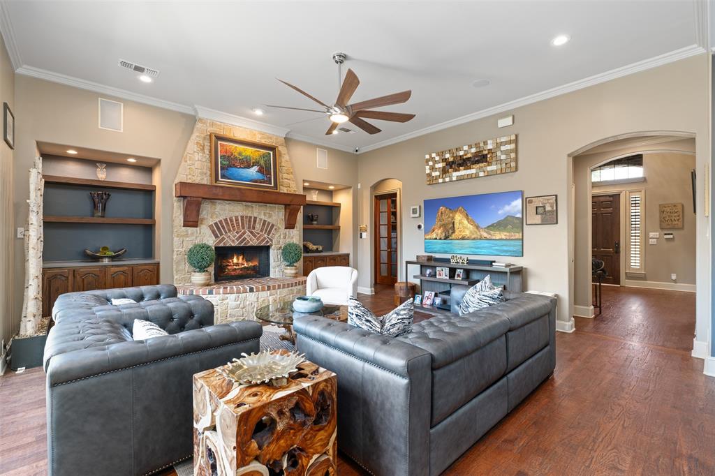 5115 Shoreline Drive
