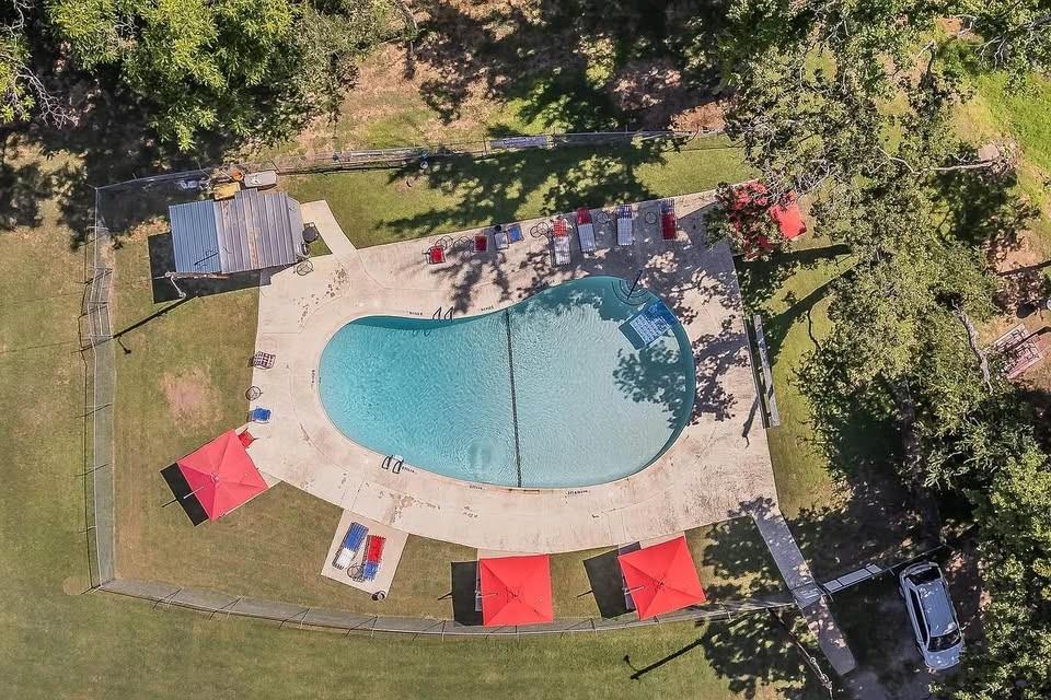 Blue Water Oaks - Residential