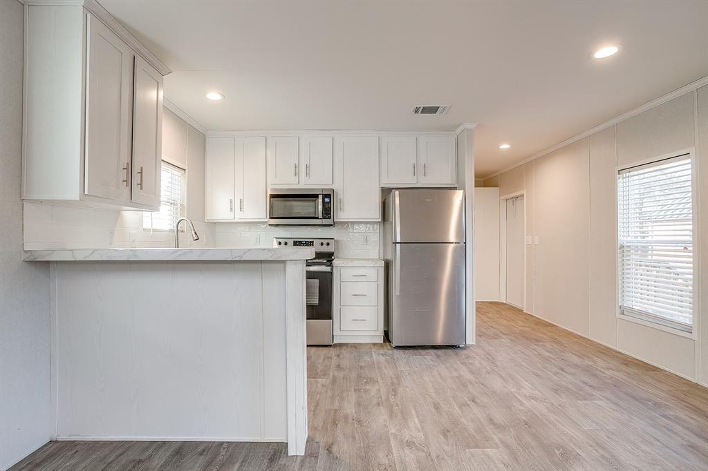 Blue Water Oaks - Residential