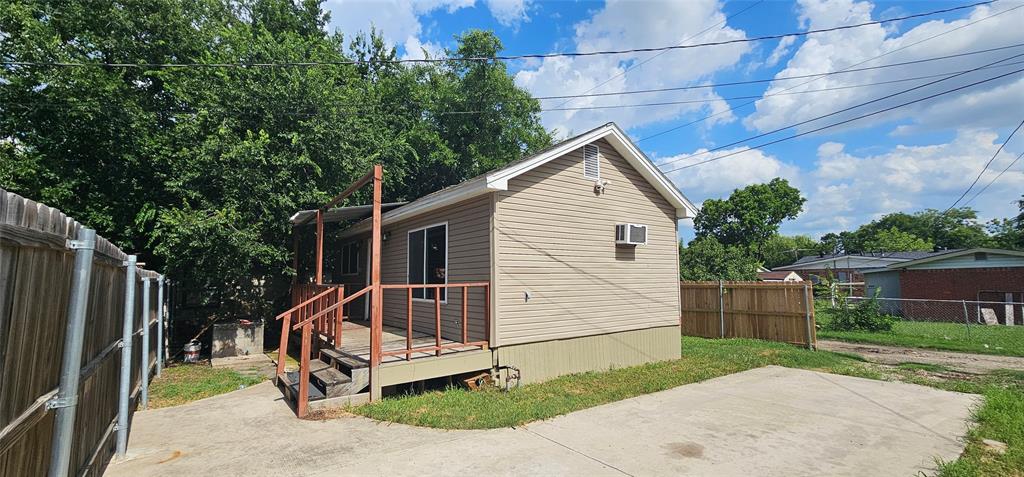 401 E Miller Road