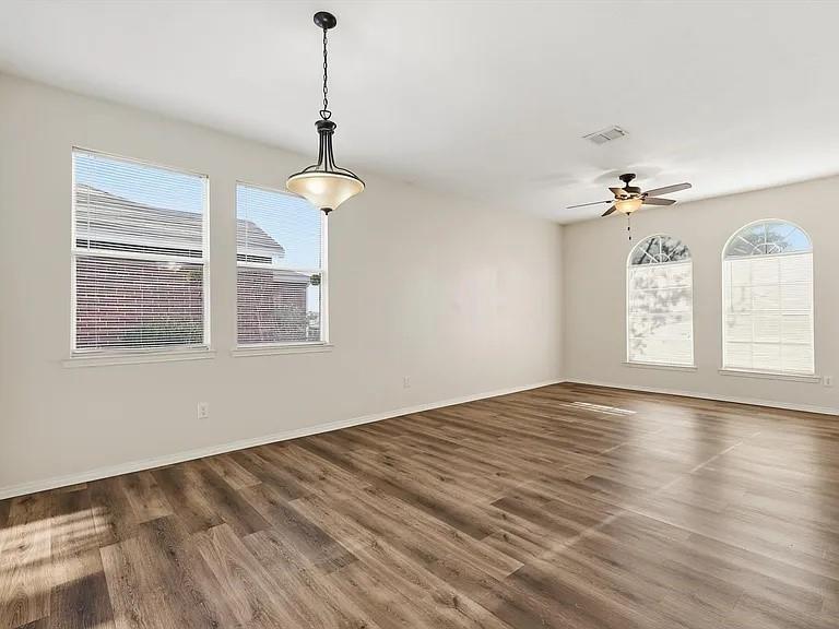 1048 Harriman Drive
