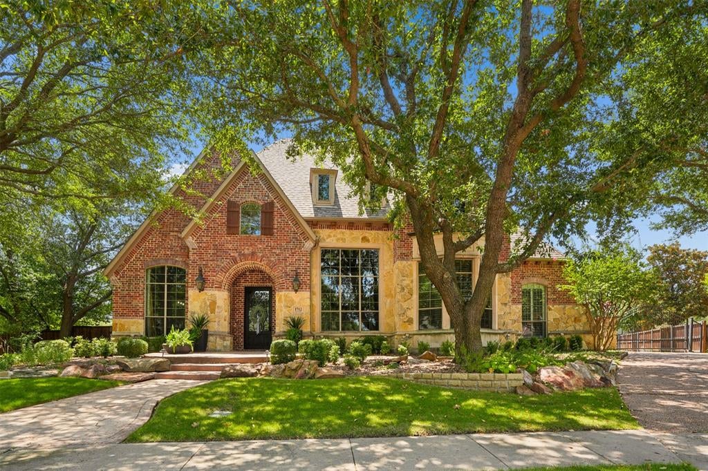 1712 Singletree Court