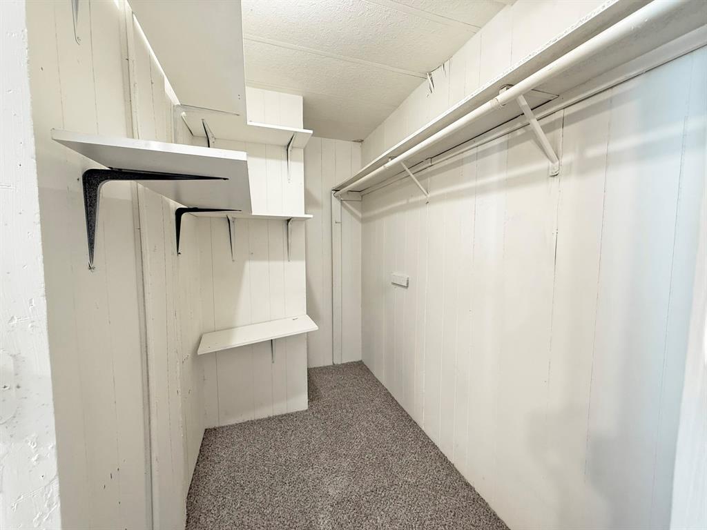 FOREST ACRES GARDENS ADDITION - Residential Lease