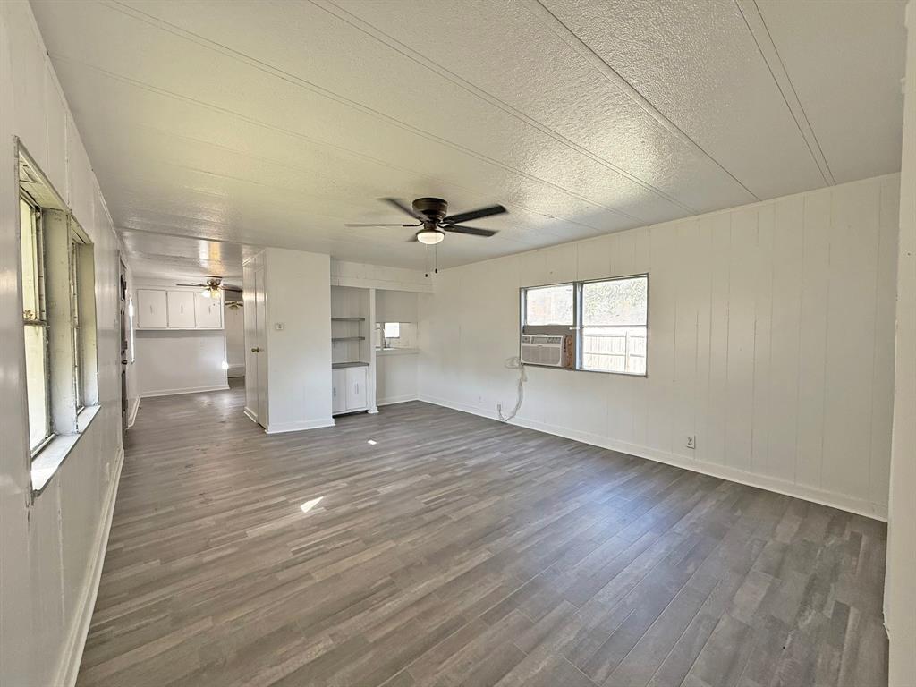 FOREST ACRES GARDENS ADDITION - Residential Lease