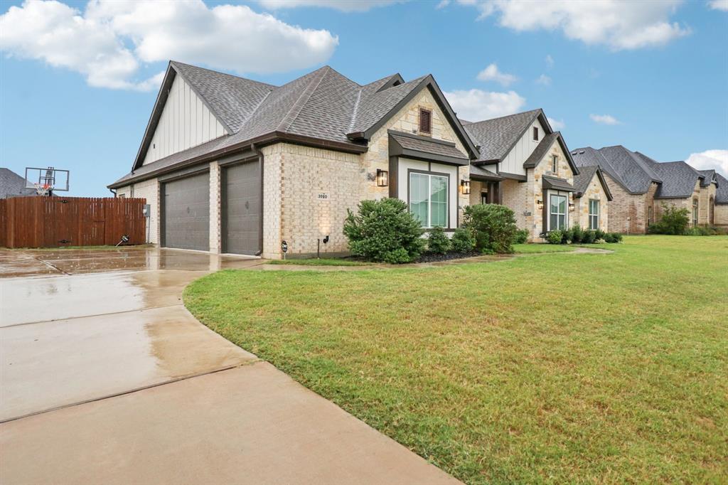 3910 Monterrey Oak Way