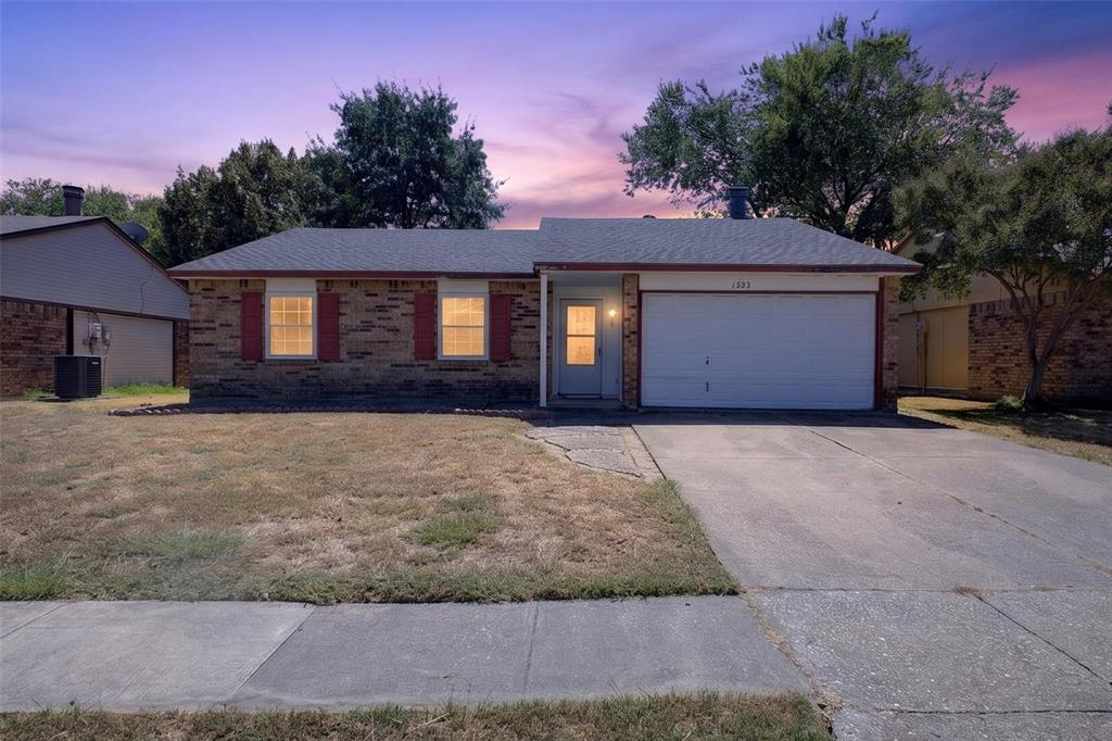 1305 Clark Trail