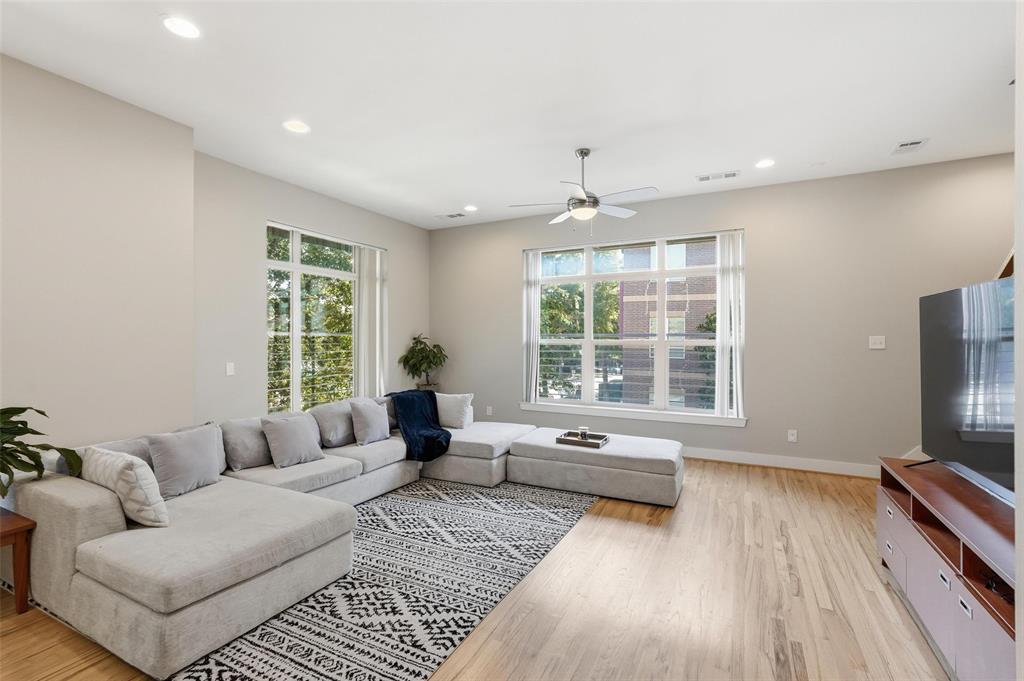 Reserve Utsw Condos Bldg 3 - Residential