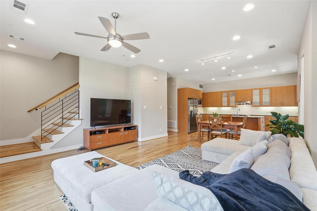 Reserve Utsw Condos Bldg 3 - Residential