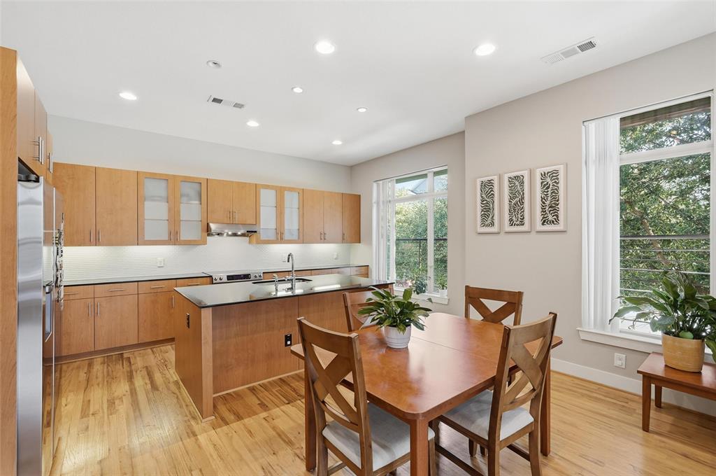 Reserve Utsw Condos Bldg 3 - Residential