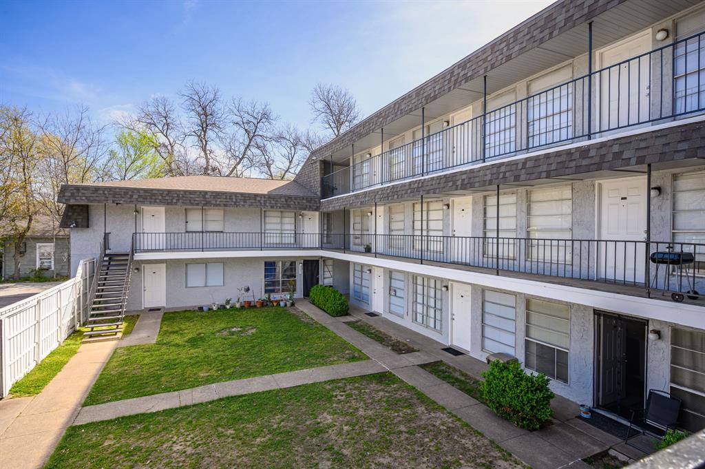4716 Sycamore