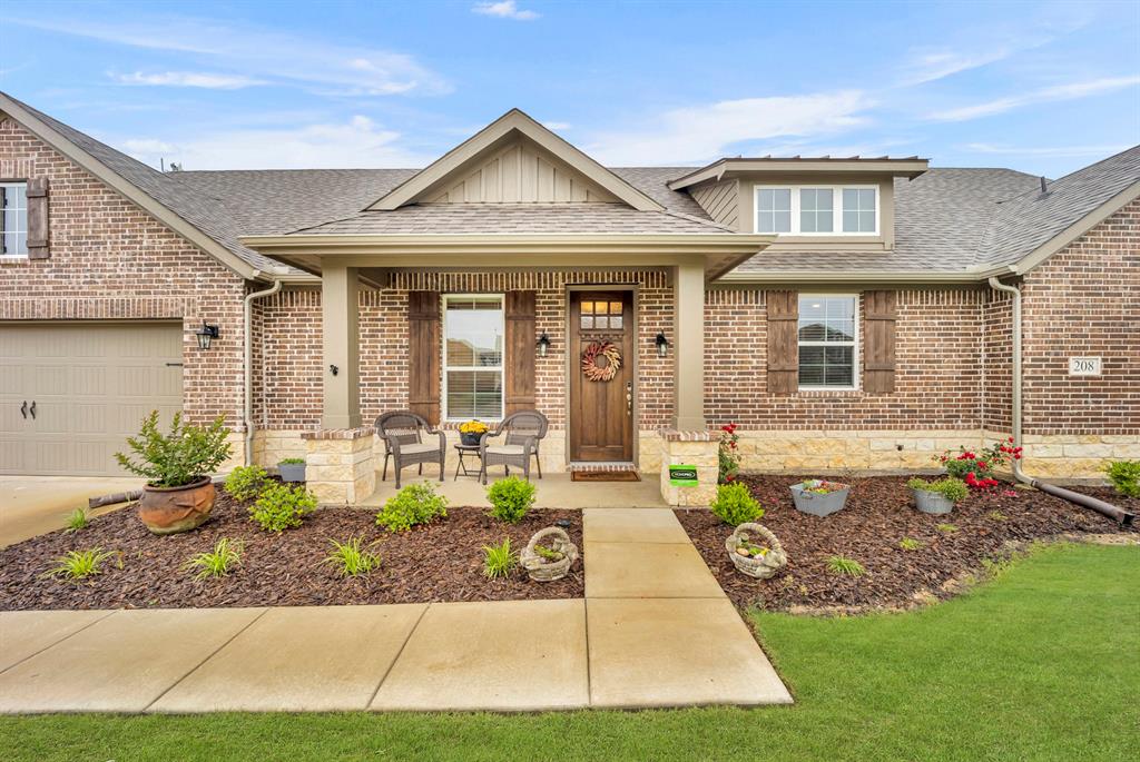 208 Beechcraft Court