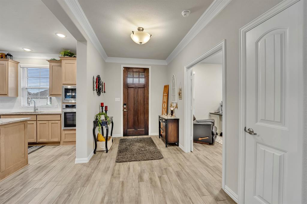 208 Beechcraft Court