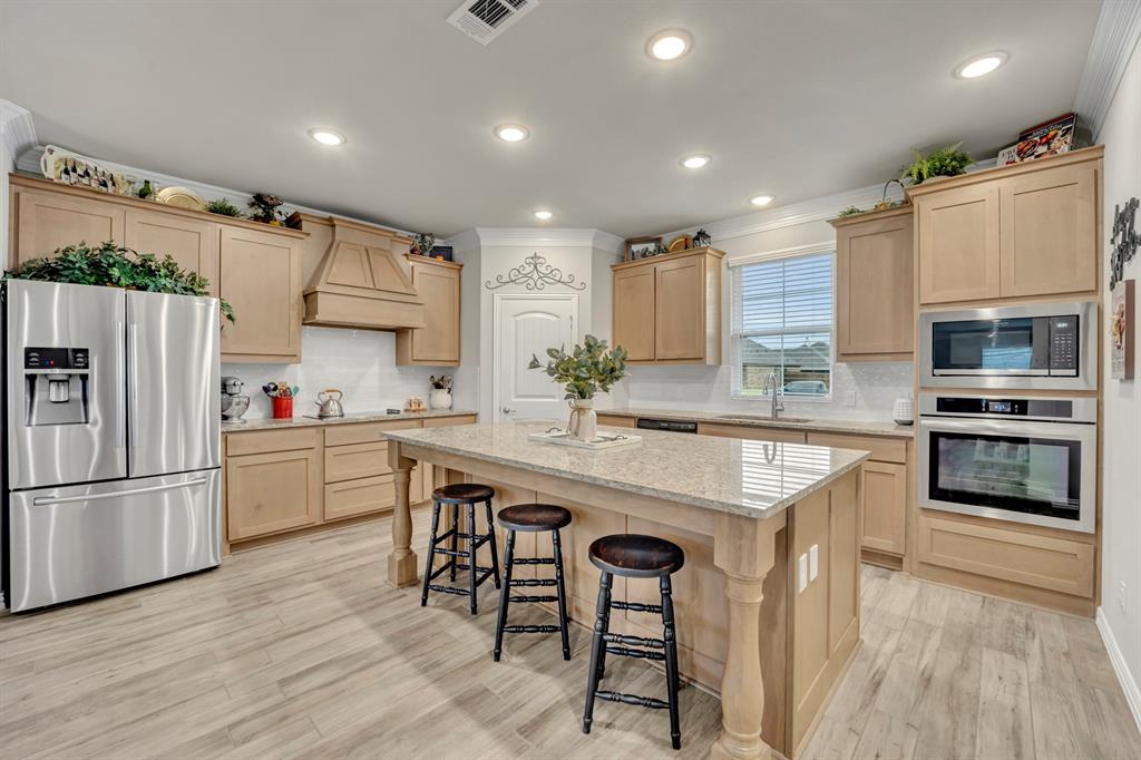 208 Beechcraft Court