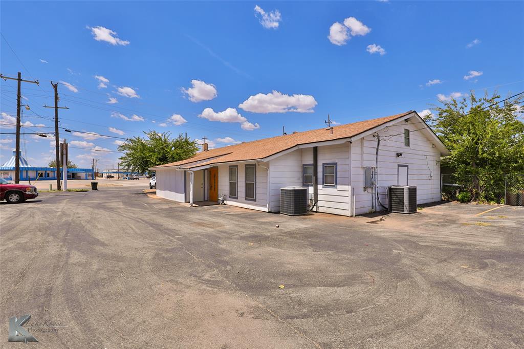 Horton & Williams Of Harris - Commercial Sale