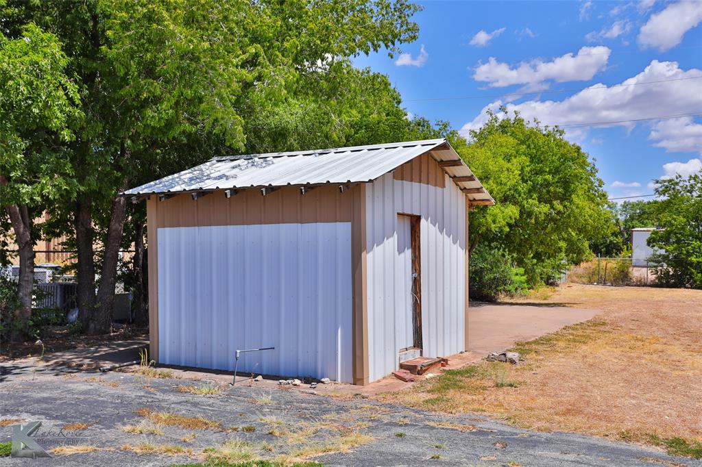 Horton & Williams Of Harris - Commercial Sale