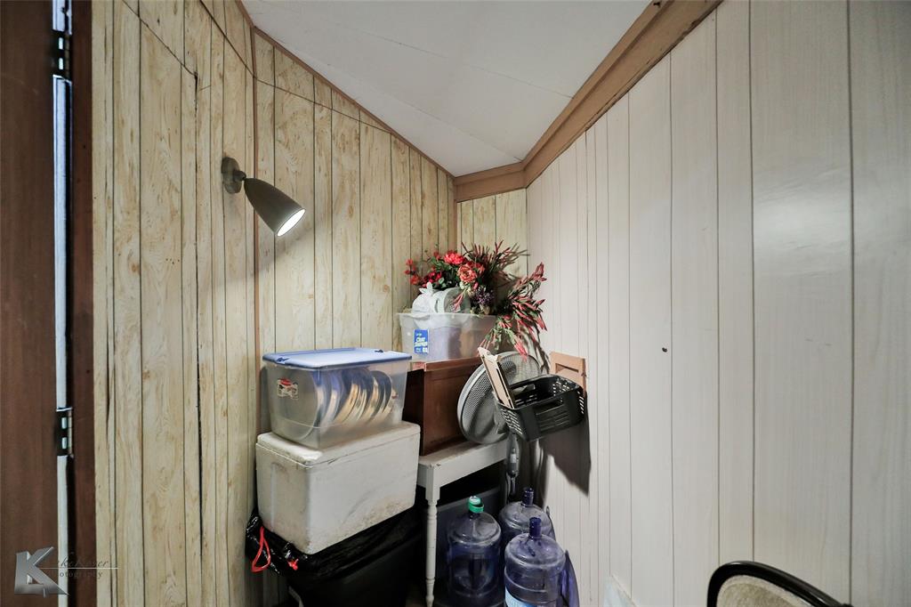 Horton & Williams Of Harris - Commercial Sale