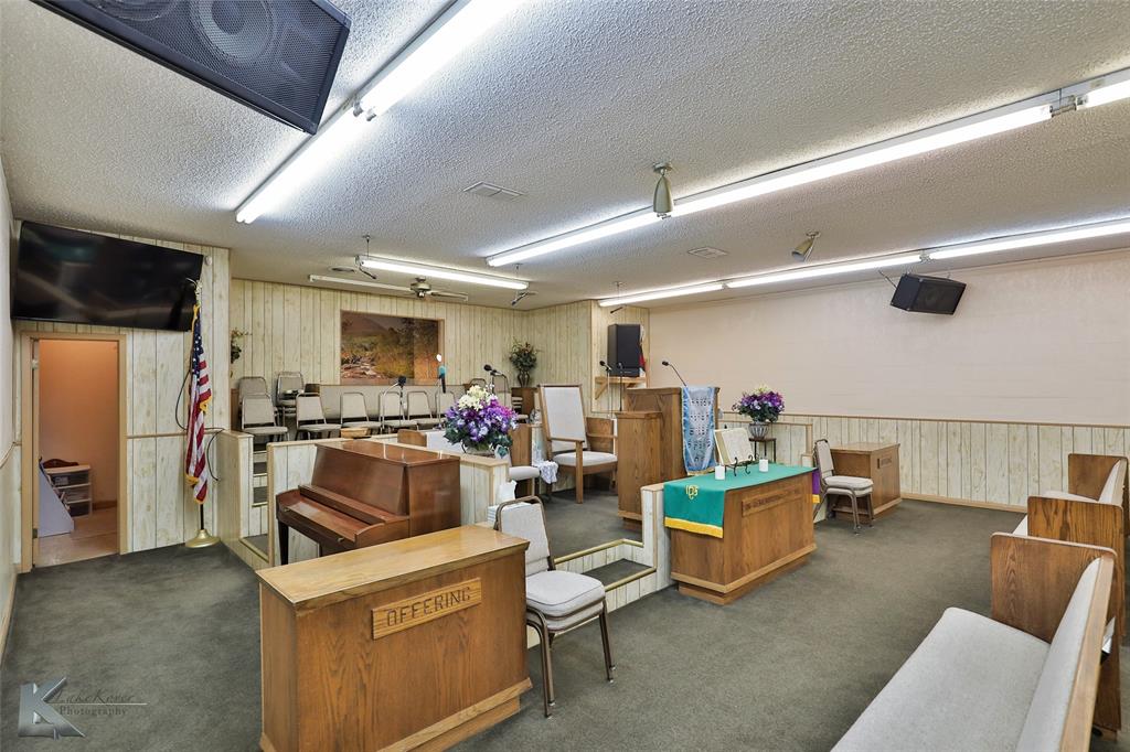 Horton & Williams Of Harris - Commercial Sale