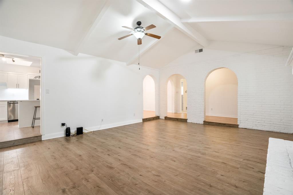 3105 Roundrock Trail