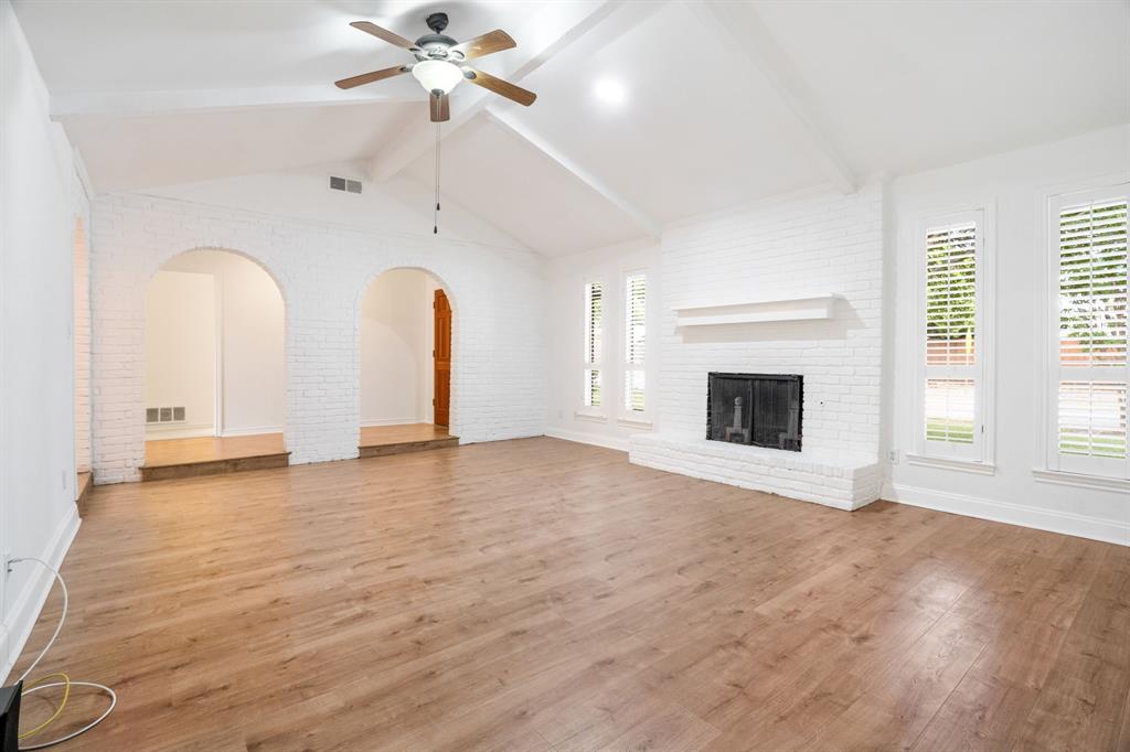 3105 Roundrock Trail