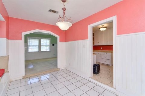 Tiny photo for 3332 Ryan Avenue, Fort Worth, TX 76110 (MLS # 21337996)