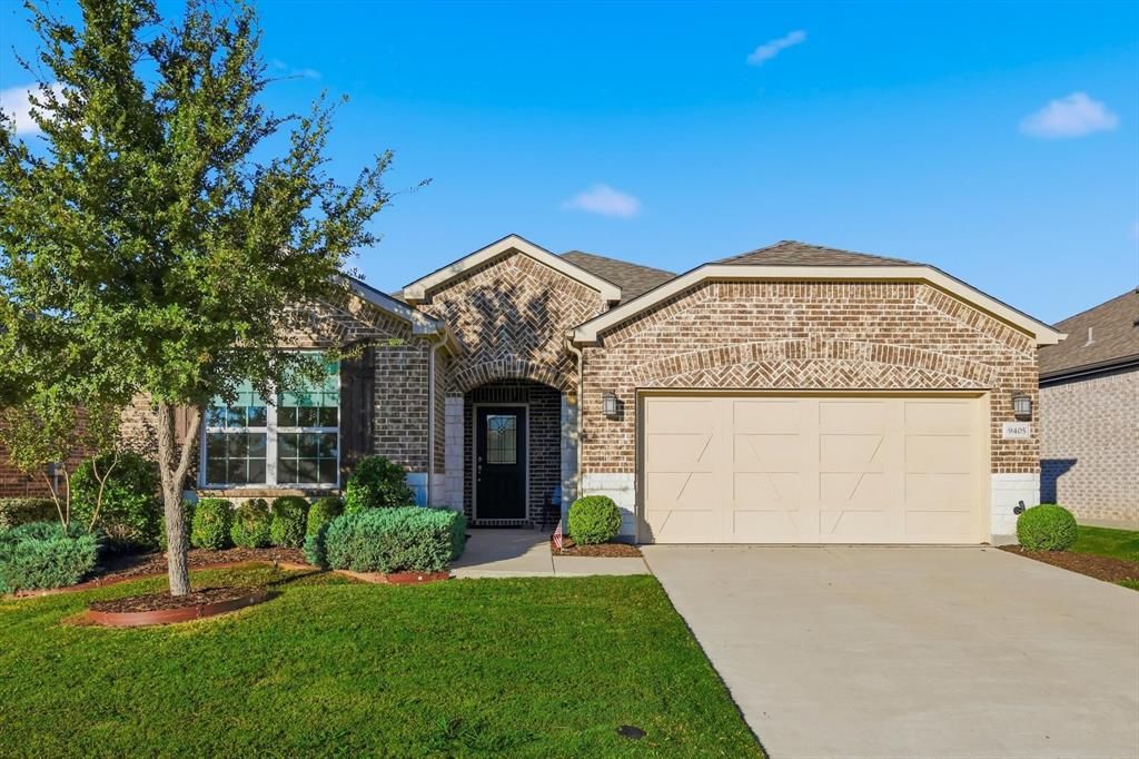 Photo for 9405 Dusky Trail, McKinney, TX 75071 (MLS # 21100472)
