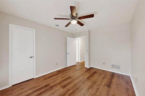 Tiny photo for 917 EDGEFIELD Trail, Flower Mound, TX 75028 (MLS # 21018298)