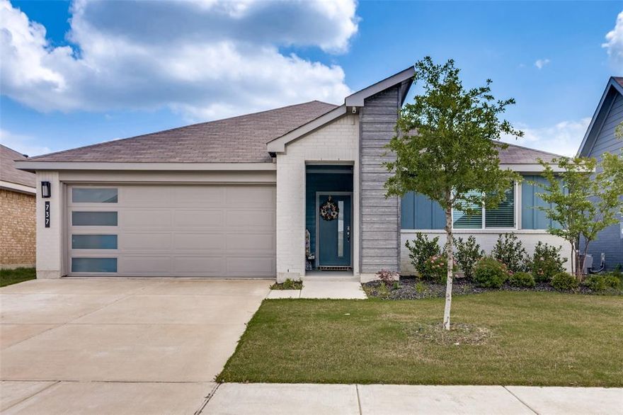 One owner. Barely lived in. Completely move-in ready. Welcome to this beautifully maintained modern home in the heart of Alvarado! This pristine 4-bedroom, 2-bathroom home is nestled in one of Alvarados most desirable pockets. With only one owner and minimal wear, you essentially get a new home without the wait. From the moment you step inside, the modern finishes set the tone, clean lines, contemporary touches, and a design that feels current and timeless all at once. The showstopper kitchen is spacious enough to entertain a crowd and anchored by a large island, this is the kind of kitchen that brings people together. Whether you're hosting holidays or a casual weekend gathering, you'll have every inch of space you need to do it right. 4 generous bedrooms with the primary bedroom split, offering flexibility for families & guests. Great and space, a rare find at this price point. Top-rate, NEW schools are just minutes away, and you'll love the easy access to Burleson, Fort Worth, and Dallas. Whether you're commuting, shopping, or exploring everything the DFW area has to offer it's centrally located. This one checks every box. Come see it before someone else does & schedule your private showing today!