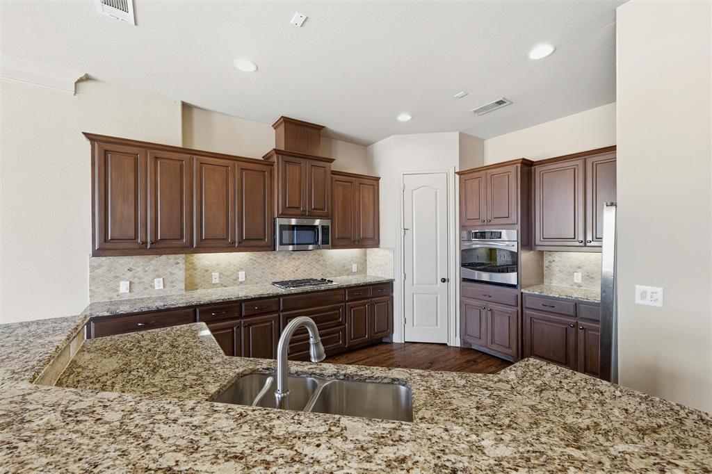 Manors At Valley Ranch - Residential