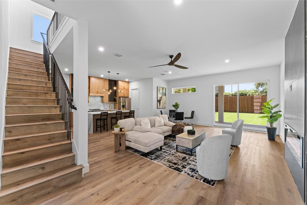 ROCHESTER PARK - Residential