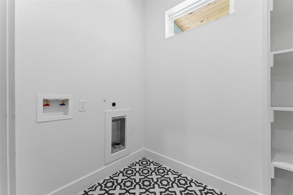 ROCHESTER PARK - Residential