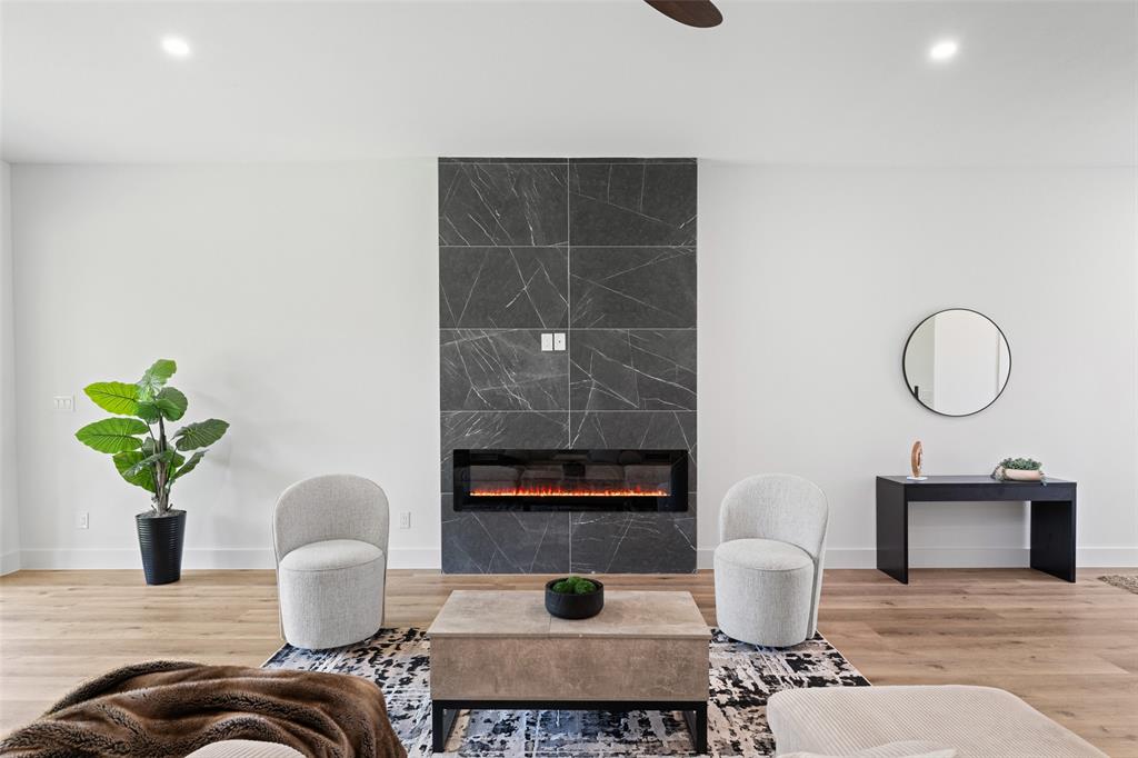 ROCHESTER PARK - Residential