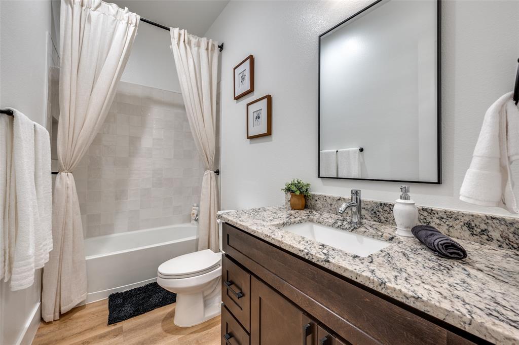 Roanoak Grove - Residential