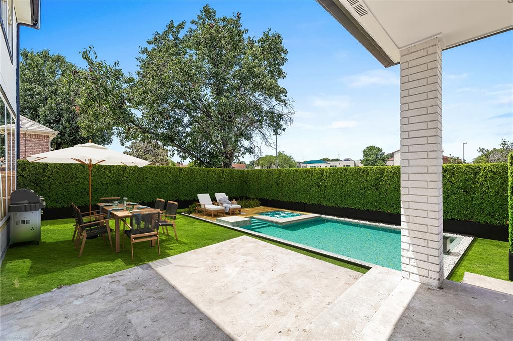 Hackberry Creek Estates - Residential