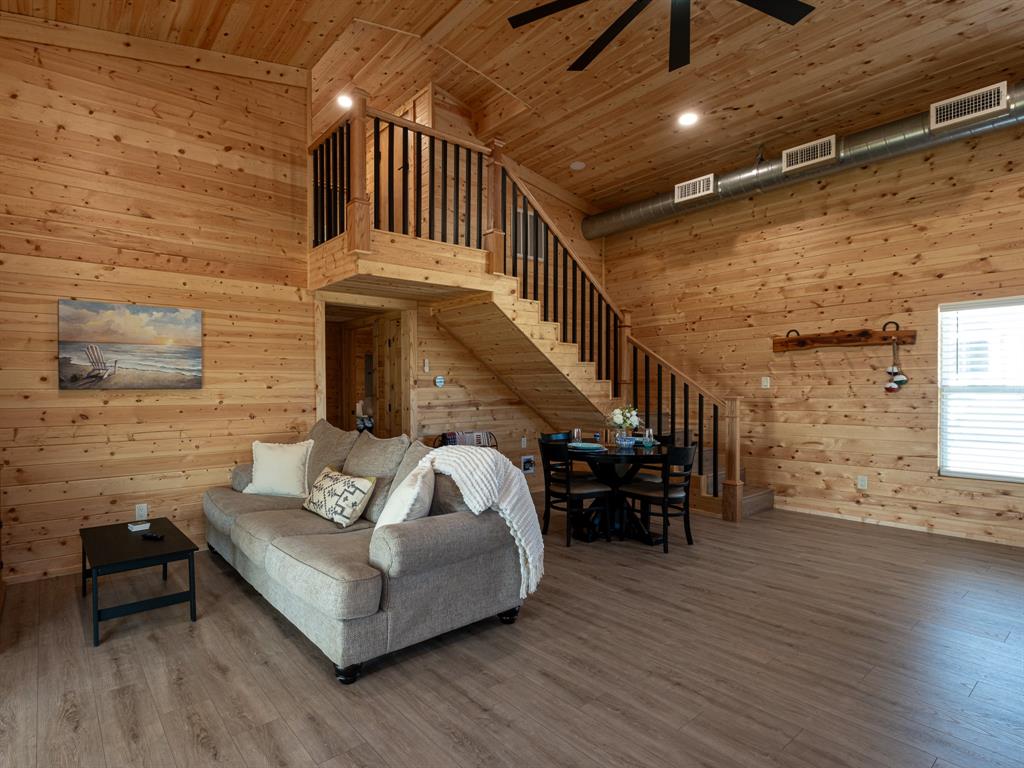 Williamson Cabin - Residential