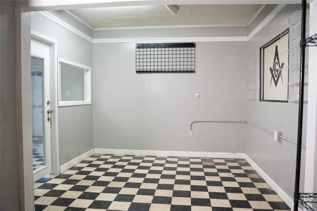 Archer W A Add - Commercial Sale