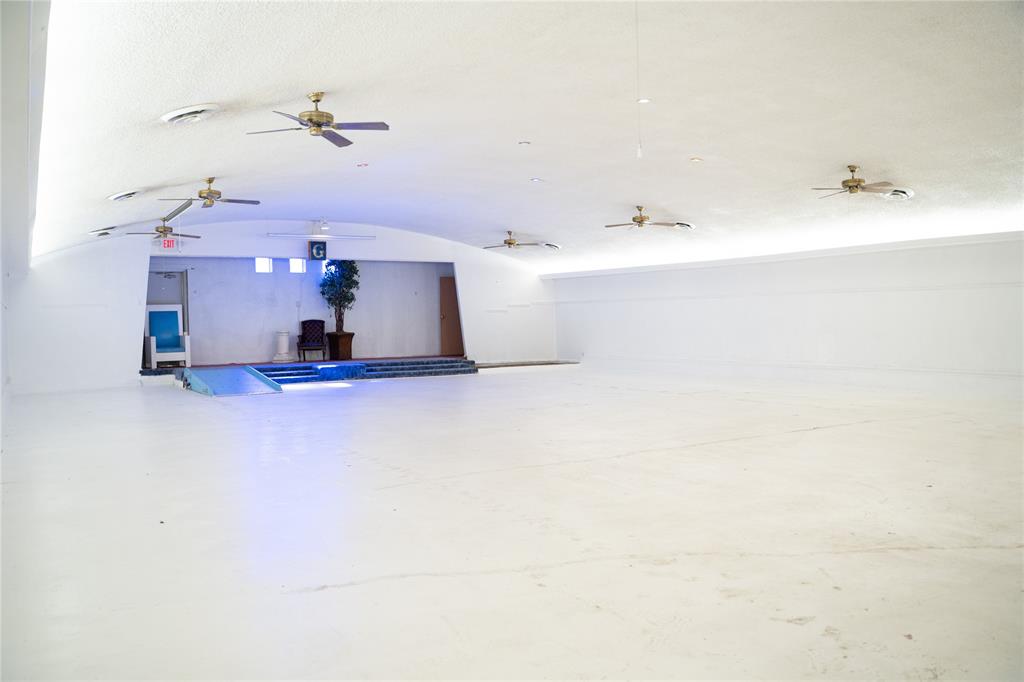 Archer W A Add - Commercial Sale