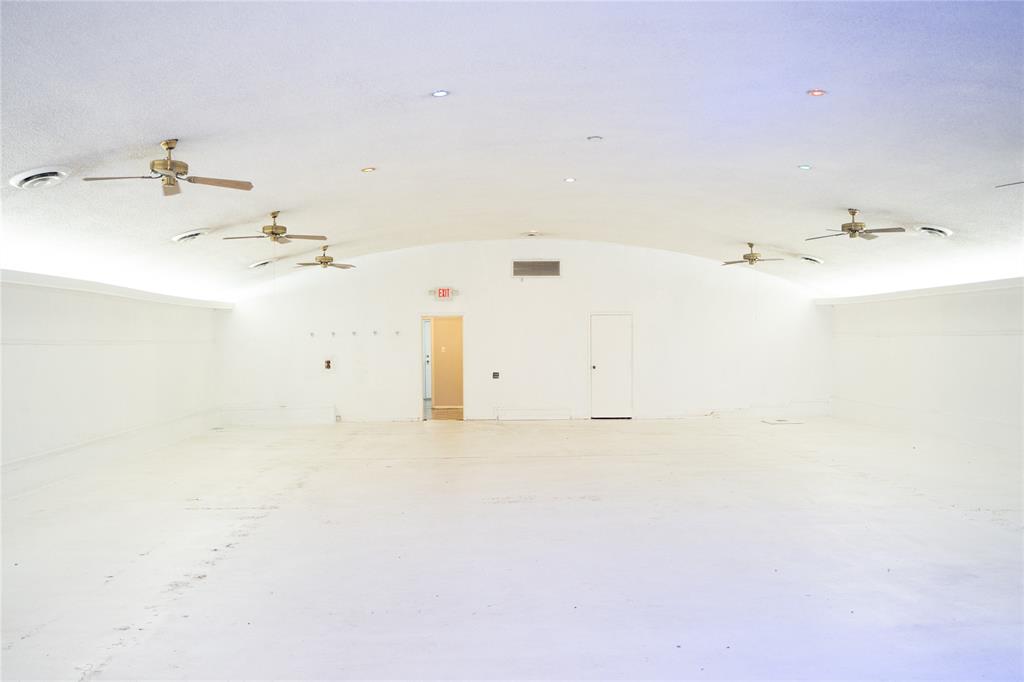 Archer W A Add - Commercial Sale