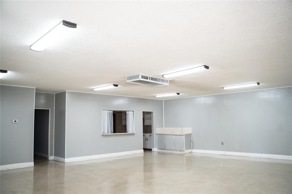 Archer W A Add - Commercial Sale