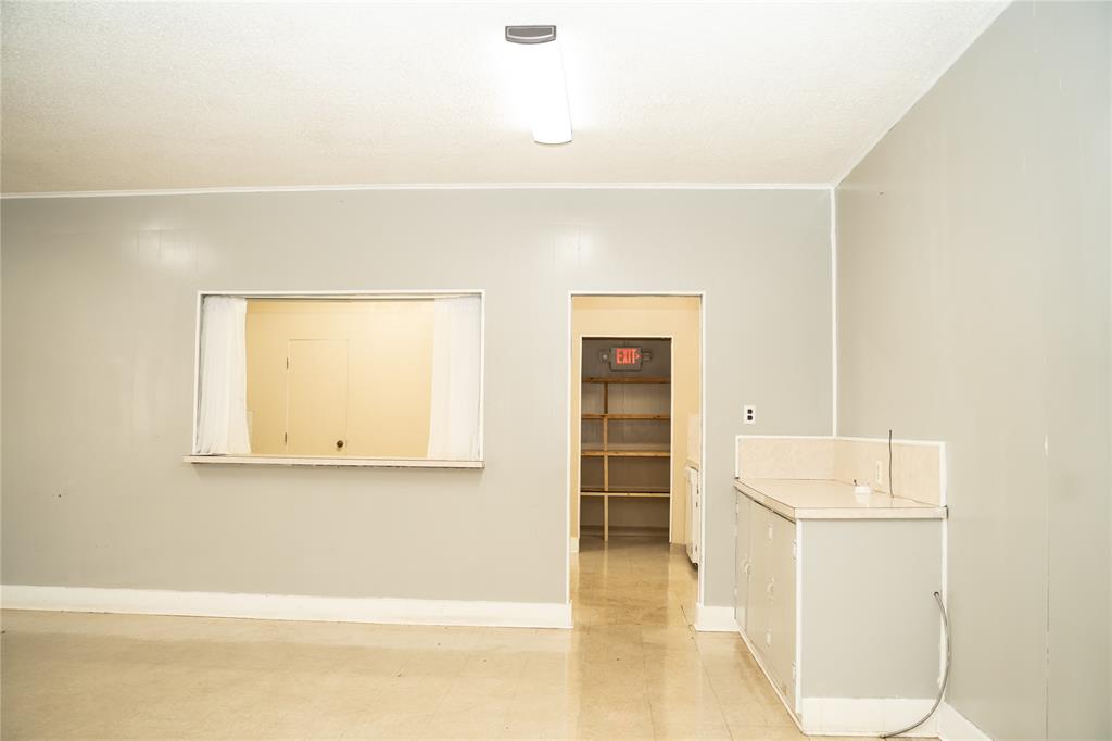 Archer W A Add - Commercial Sale