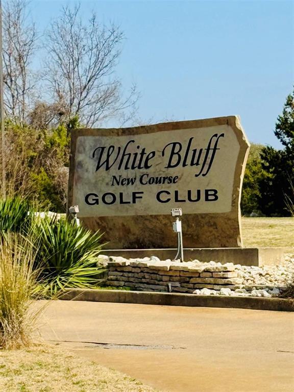 White Bluff #11 - Land