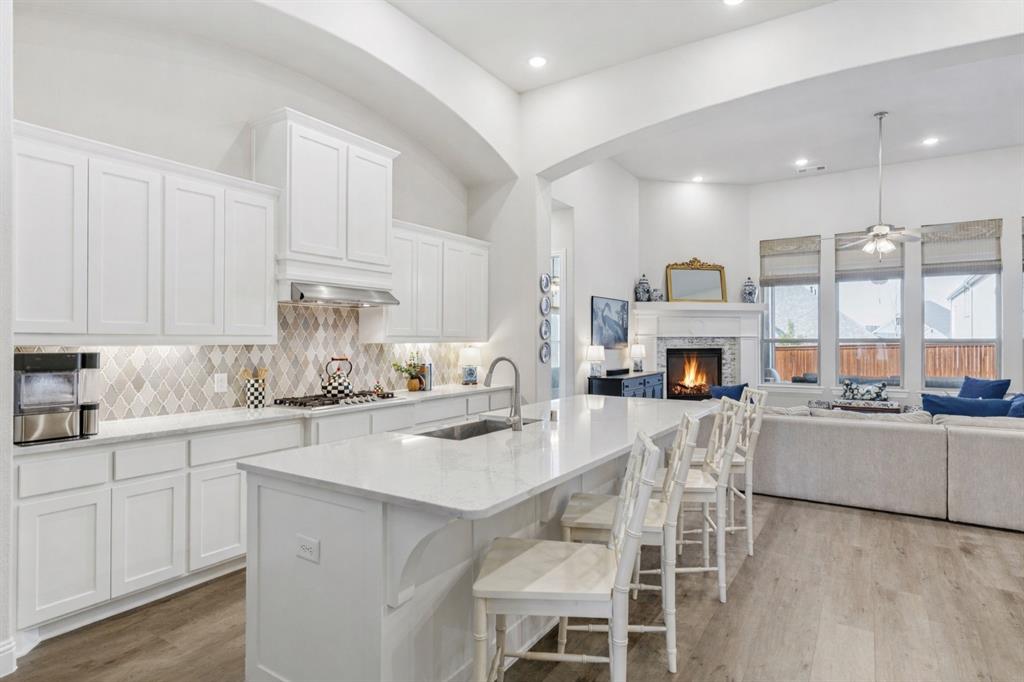 9301 Pecan Woods Trail