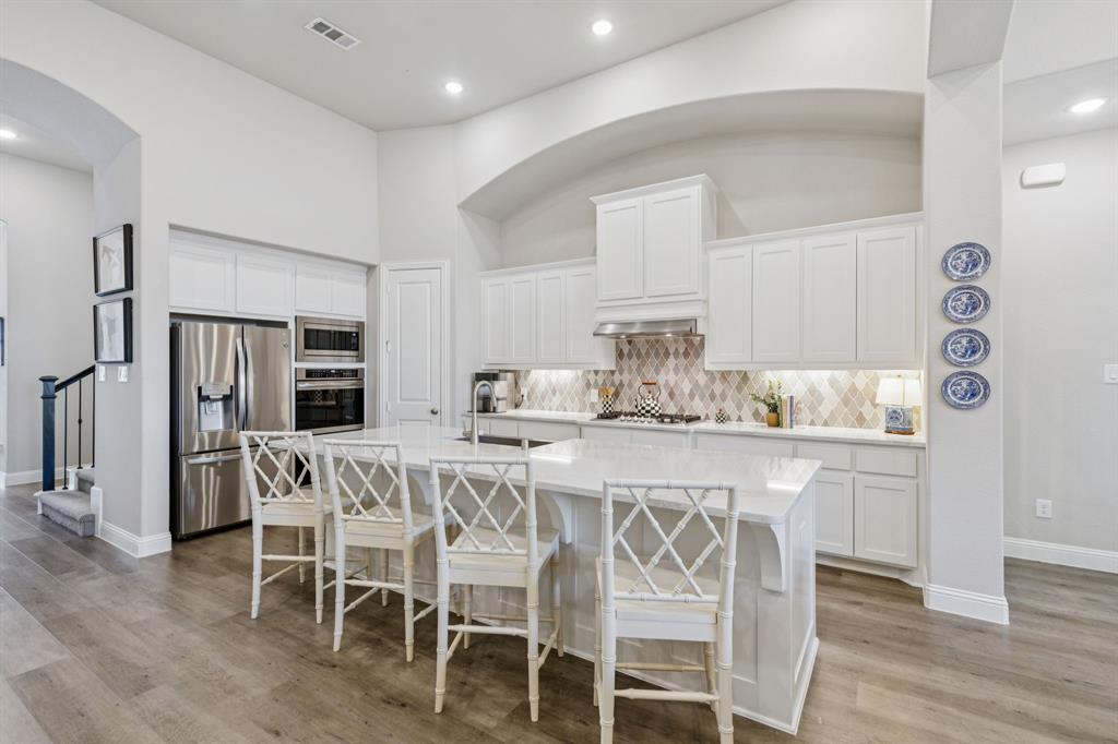 9301 Pecan Woods Trail