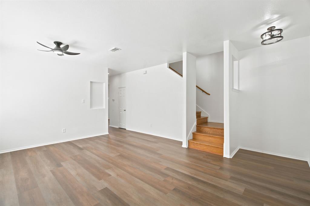 5833 Fantail Drive