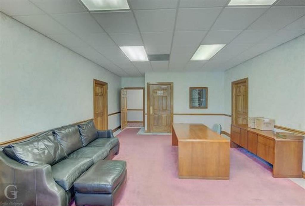 South Broadmoor Sub - Commercial Sale