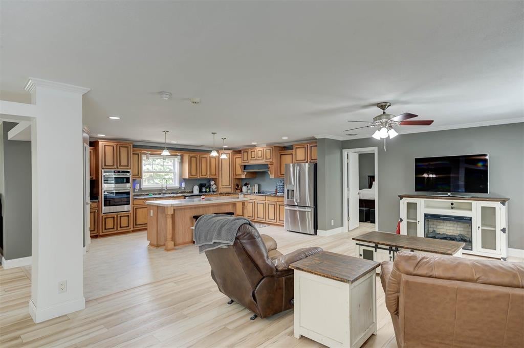 7250 Brownstone Road