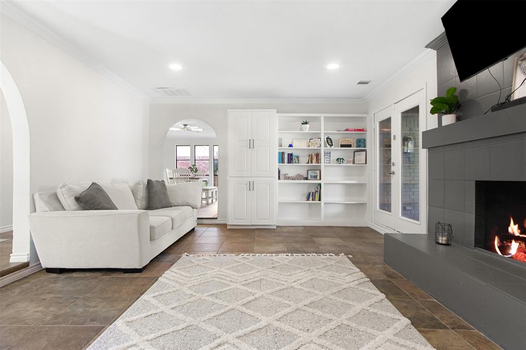 3625 Candelaria Drive
