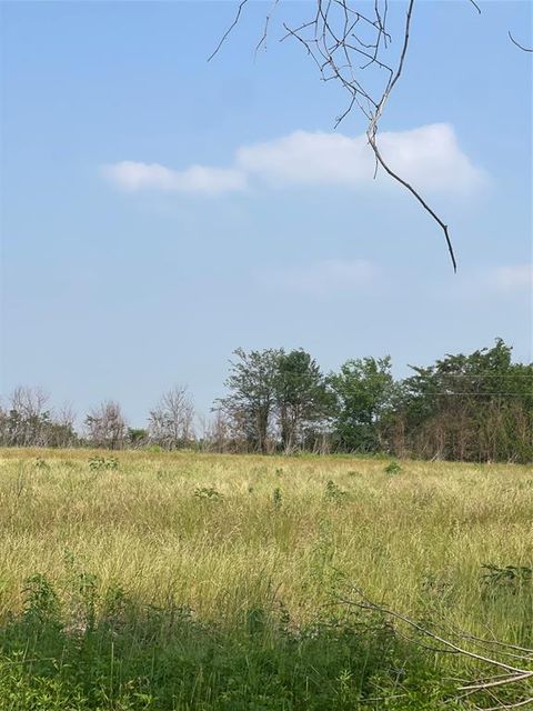 Photo of TBD County Line, Commerce, TX 75428 (MLS # 21166705)