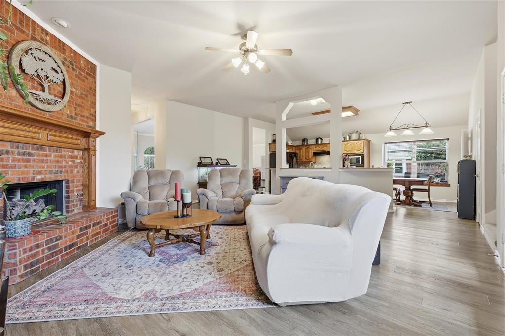 327 Montana Trail